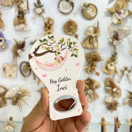 Sallanan Bebek Temalı Balon Açacak Magnet