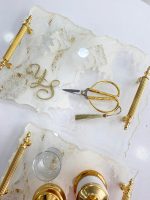 Beyaz Gold Desenli Söz Nişan Tepsi Takımı