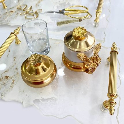 Beyaz Gold Desenli Söz Nişan Tepsi Takımı