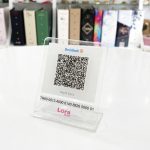 Iban Paylaşımı Için Qr Destekli Masa Üzeri Pleksi Stand